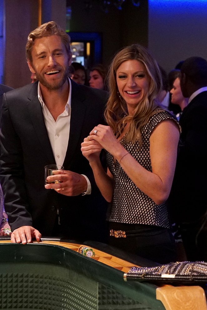 Mistresses - Lean In - Z filmu - Brett Tucker, Jes Macallan