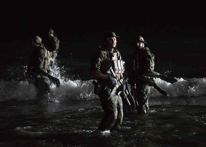 SEAL Team - Season 2 - Mission: Bohrinsel - Filmfotos