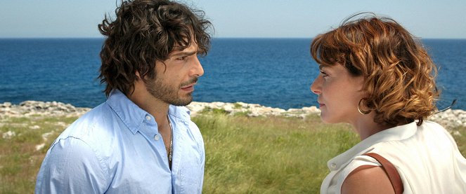 L'esigenza di unirmi ogni volta con te - De la película - Marco Bocci, Claudia Gerini