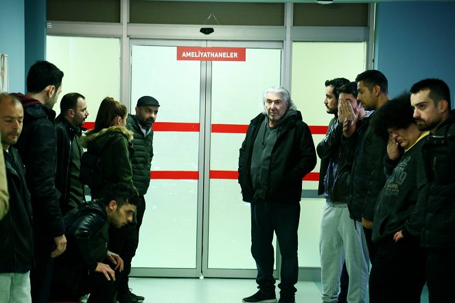 Champion - Episode 16 - Photos - Erkan Avcı, Erdal Özyağcılar