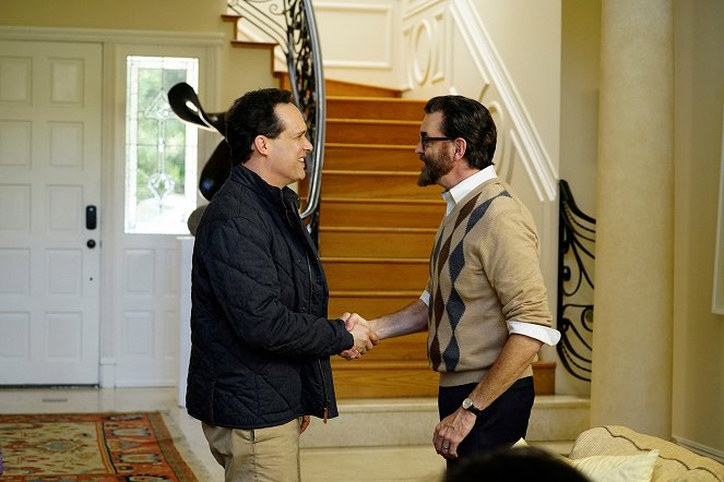 American Housewife - The Playdate - Photos - Diedrich Bader, Timothy Omundson