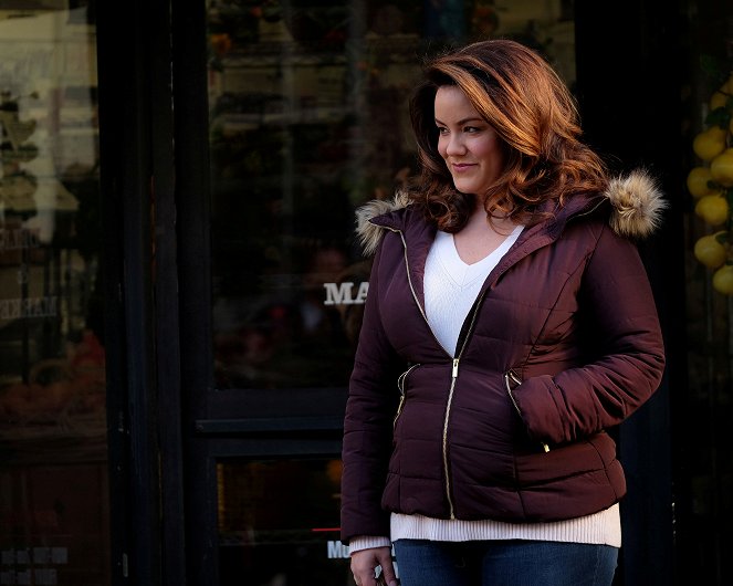 American Housewife - Time for Love - Photos - Katy Mixon
