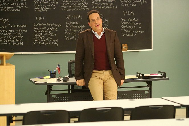 American Housewife - The Otto Motto - Photos - Diedrich Bader