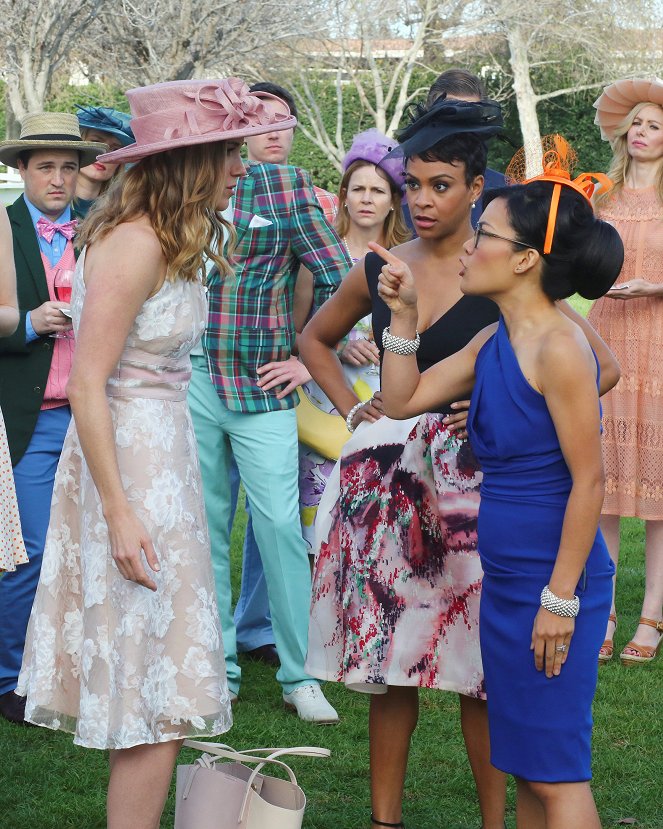 American Housewife - The Polo Match - Van film - Carly Craig, Carly Hughes, Ali Wong