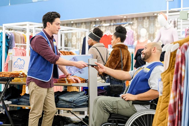 Superstore - Employee App - Van film - Ben Feldman