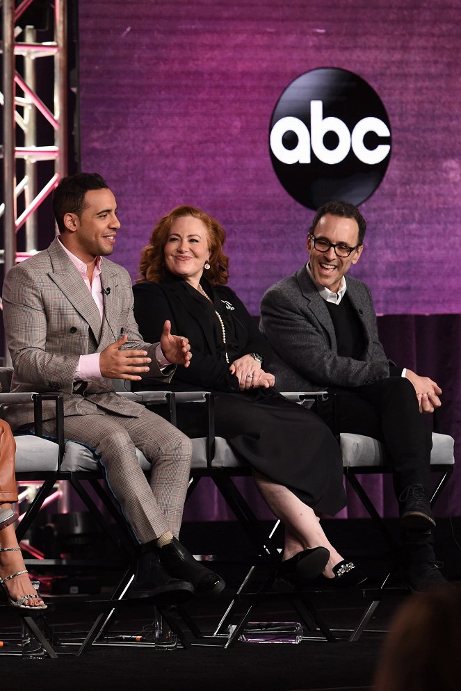 The Baker and the Beauty - Z akcí - The cast and producers of ABC’s “The Baker and the Beauty” address the press on Wednesday, January 8, as part of the ABC Winter TCA 2020, at The Langham Huntington Hotel in Pasadena, CA