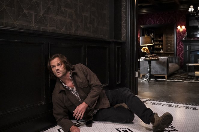 Supernatural - Season 15 - Golden Time - Photos - Jared Padalecki