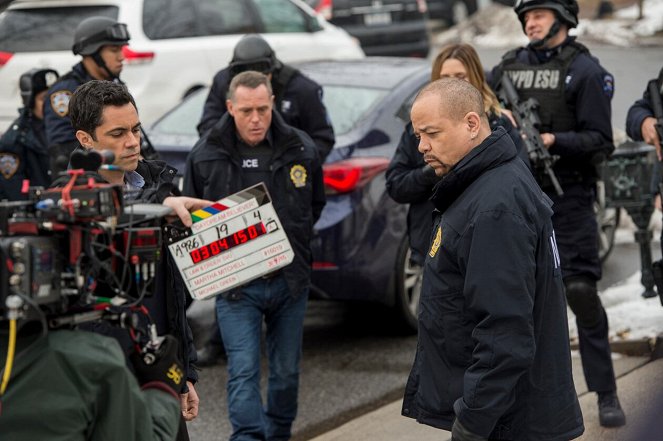 Law & Order: Special Victims Unit - Season 16 - Für Nadia - Dreharbeiten - Ice-T
