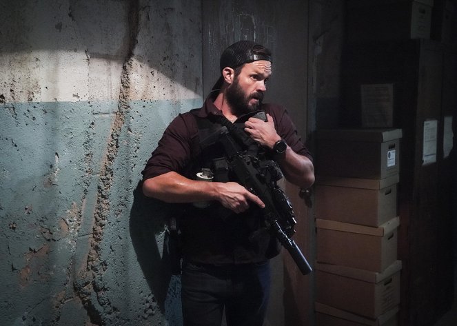 SEAL Team - Season 3 - Siege Protocol - Photos - Judd Lormand