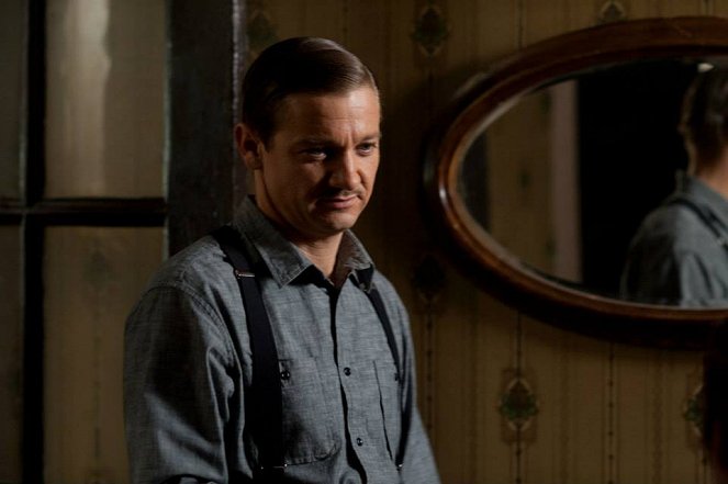 Imigrant - Z filmu - Jeremy Renner