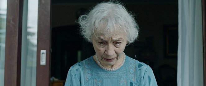 Ein bisschen bleiben wir noch - De la película - Christine Ostermayer