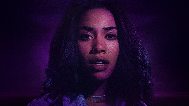 Dare Me - Promokuvat - Herizen F. Guardiola