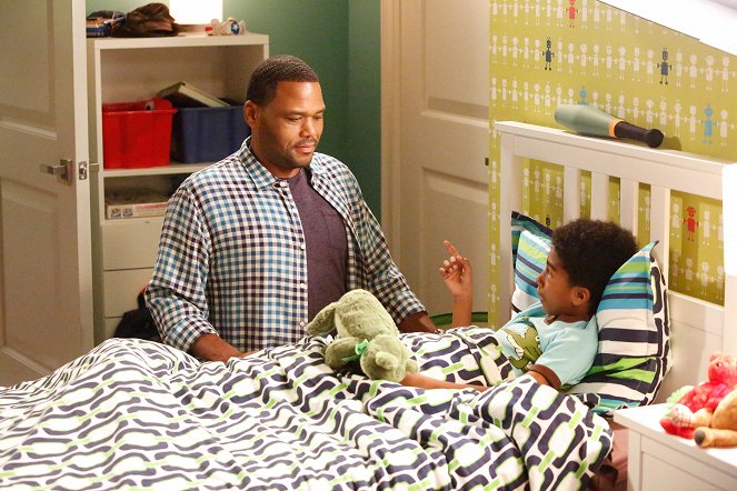 Black-ish - Season 2 - The Word - Photos - Anthony Anderson, Miles Brown