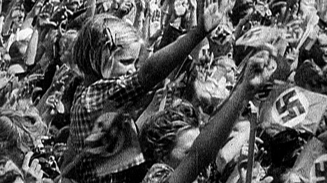 Universum History: Mutterkreuz und Rassenwahn - Frauen im Dritten Reich - Film