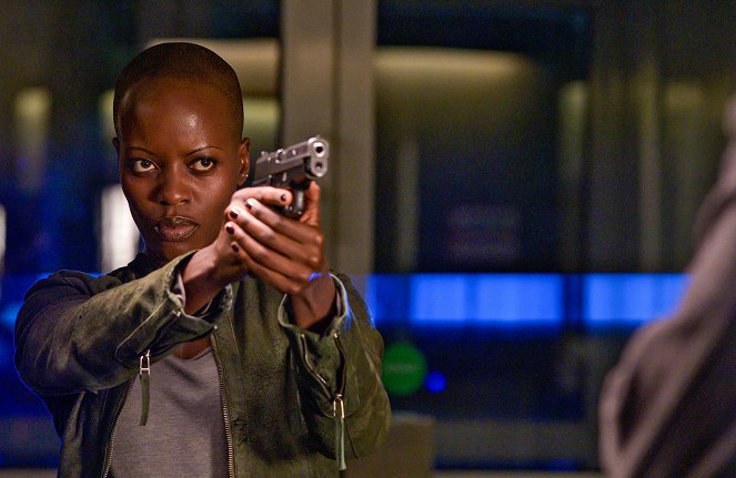 Místo činu - Krieg im Kopf - Z filmu - Florence Kasumba