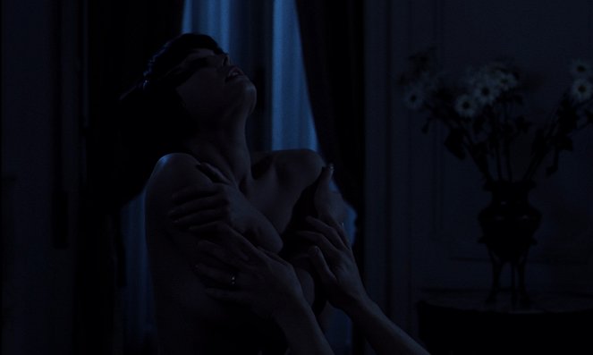 Les Lèvres rouges - Kuvat elokuvasta - Andrea Rau