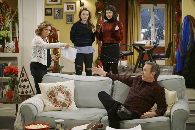 Last Man Standing - Season 5 - Neu-Nachten - Filmfotos - Nancy Travis, Kaitlyn Dever, Molly Ephraim, Tim Allen