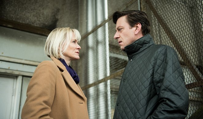 Luther - Photos - Hermione Norris, Enzo Cilenti