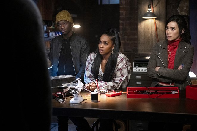 Black Lightning - The Book of War: Chapter Two: Freedom Ain't Free - Photos - Christopher Ammanuel, Nafessa Williams, Chantal Thuy