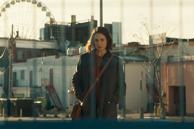 Disappearance at Clifton Hill - Van film - Tuppence Middleton