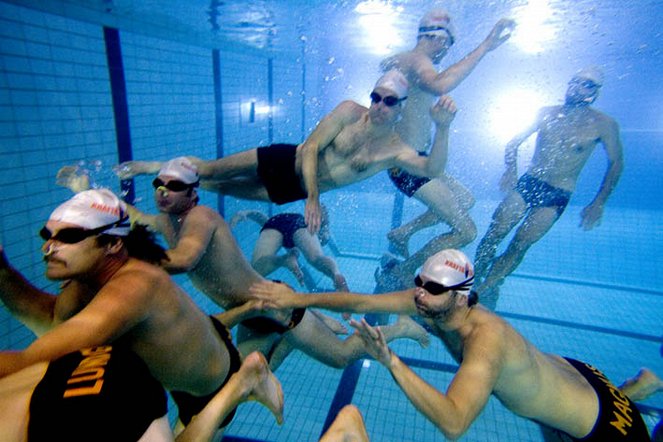 Män som simmar - Do filme