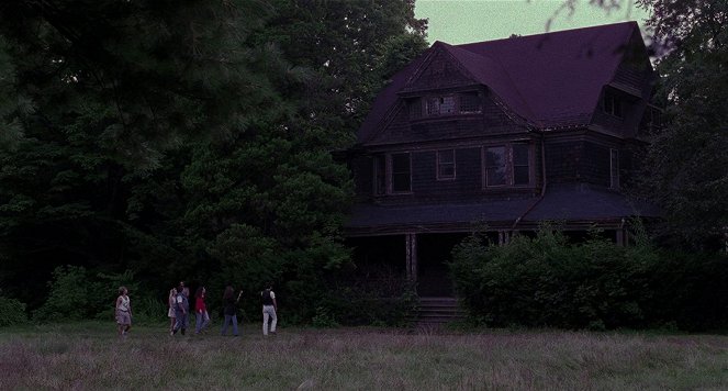 Deadly Manor - De la película