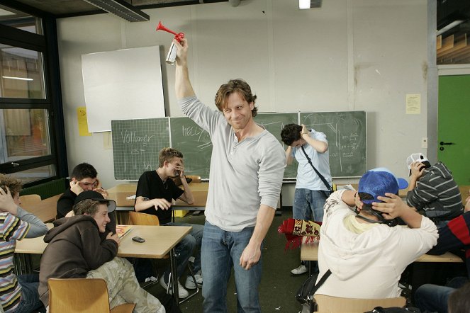 Der Lehrer - Season 1 - Ahmed - Z filmu - Hendrik Duryn