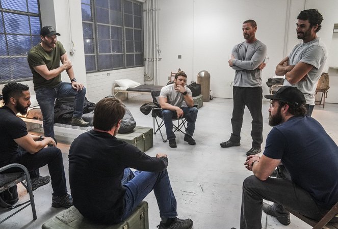 SEAL Team - Offene Wunden - Filmfotos - David Boreanaz, Max Thieriot, Scott Foxx, Justin Melnick