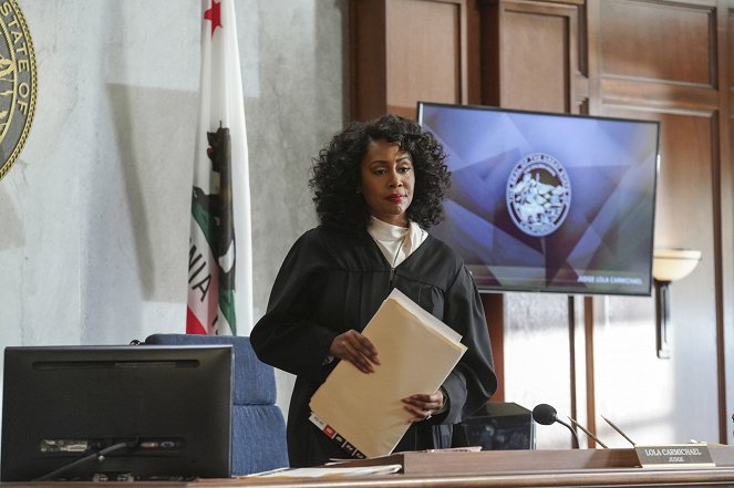 All Rise - I Love You, You're Perfect, I Think - Van film - Simone Missick