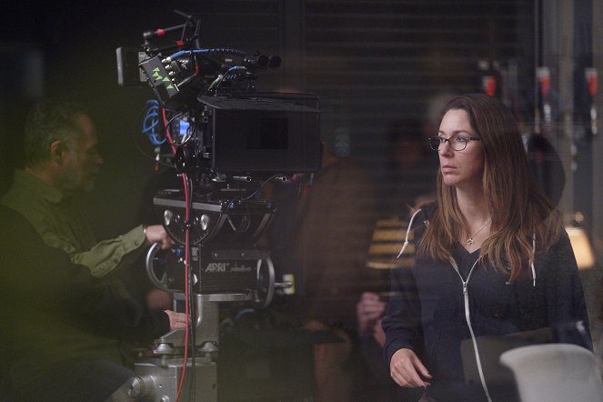 Grey's Anatomy - Life on Mars? - Making of - Alicia Robbins