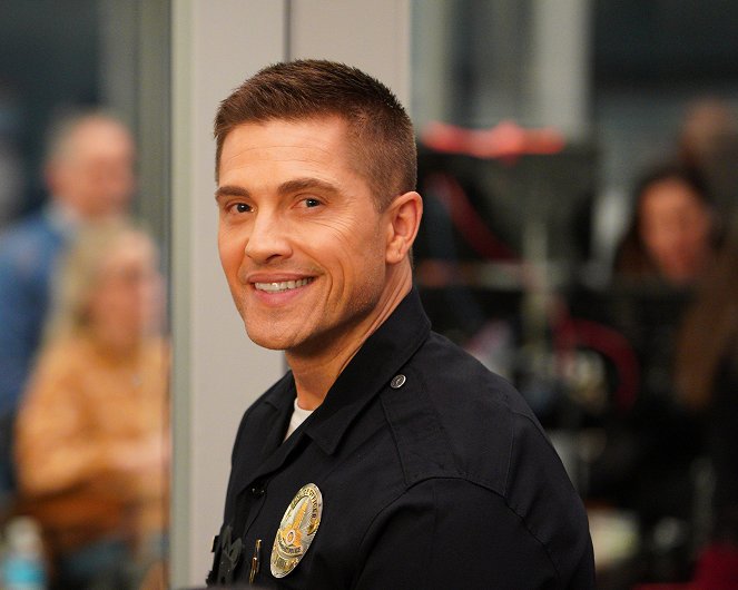 The Rookie - Follow-Up Day - Del rodaje - Eric Winter