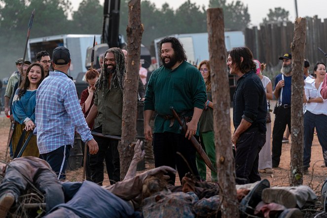 Żywe trupy - Season 10 - Gwiazda poranna - Z realizacji - Cassady McClincy, Khary Payton, Cooper Andrews, Norman Reedus