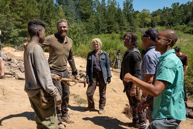 The Walking Dead - Season 10 - À l'étroit - Tournage - Ross Marquand, Melissa McBride, Norman Reedus