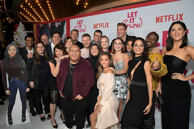 Sněží, sněží... - Z akcí - The premiere of Netlix’s new film Let It Snow was held in Los Angeles on November 4, 2019