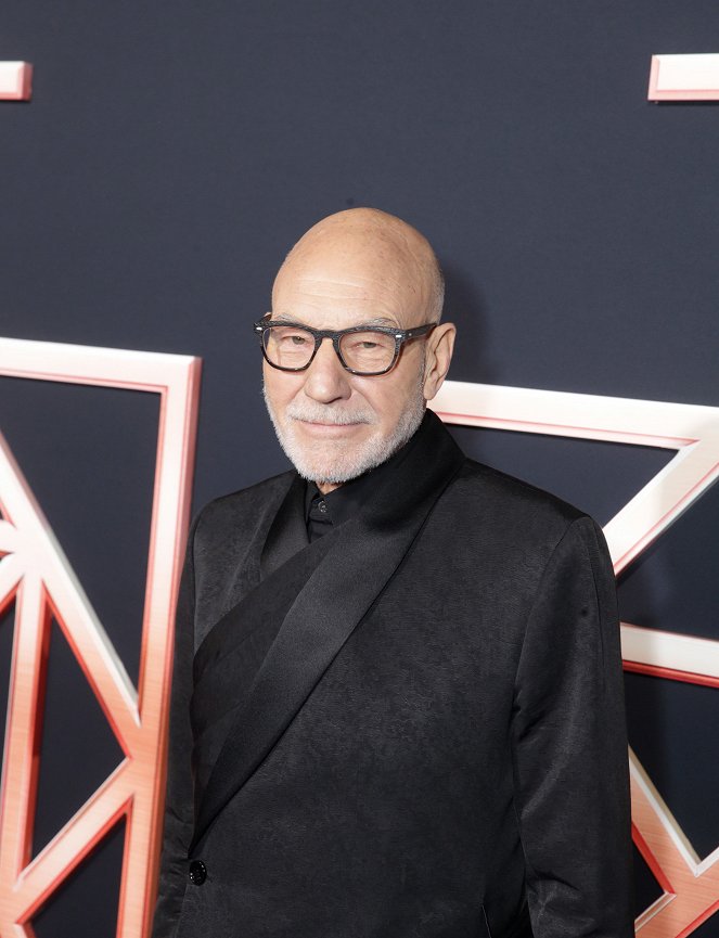 Aniołki Charliego - Z imprez - World Premiere of Columbia Pictures’ CHARLIE’S ANGELS at the Regency Village Theatre in Westwood, Los Angeles on November 11, 2019 - Patrick Stewart