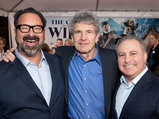 Zew krwi - Z imprez - World premiere of The Call of the Wild at the El Capitan Theater in Los Angeles, CA on Thursday, February 13, 2020 - James Mangold