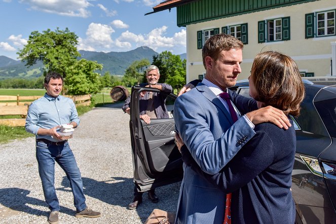 Tonio & Julia - Der perfekte Mann - Filmfotos - Ercan Öksüz, Dietrich Adam, Leonhard Reisinger