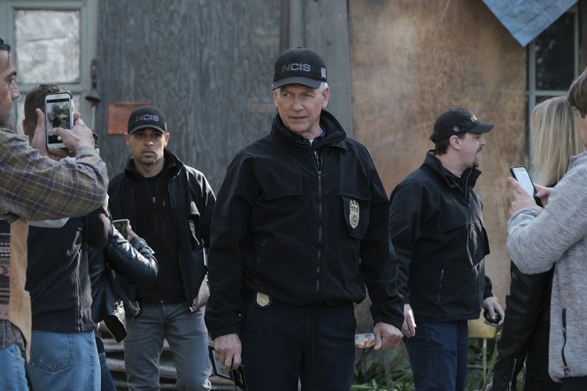 NCIS - Námorný vyšetrovací úrad - Model vraždy - Z filmu - Wilmer Valderrama, Mark Harmon, Sean Murray