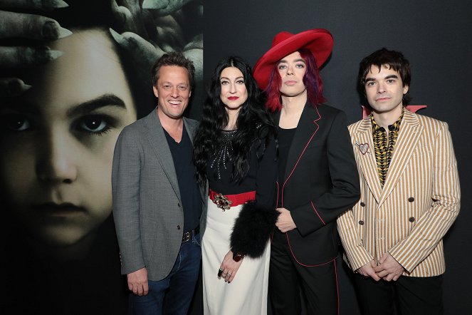 Utažení - Z akcií - Premiere of THE TURNING at the TCL Chinese Theater in Hollywood, CA on Tuesday, January 21, 2020