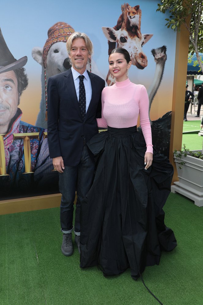 Dolittle - Events - Premiere of DOLITTLE at the Regency Village Theatre in Los Angeles, CA on Saturday, January 11, 2020 - Stephen Gaghan, Selena Gomez