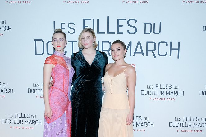 Malé ženy - Z akcí - Paris premiere of LITTLE WOMEN - Saoirse Ronan, Greta Gerwig, Florence Pugh