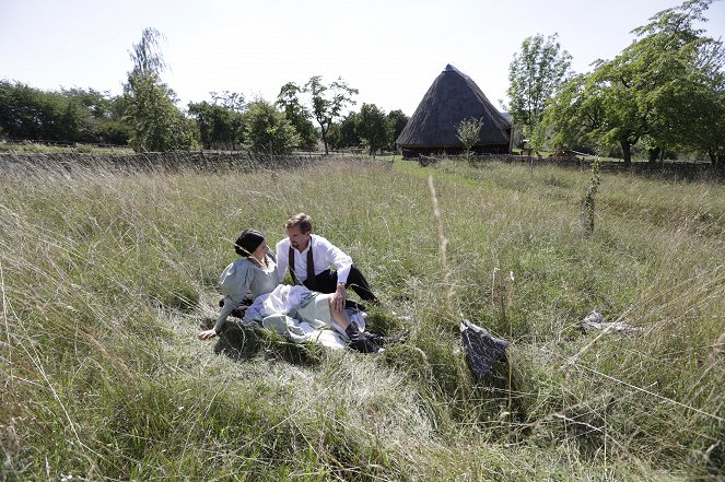 Osudové lásky - Zamilovaná paní Betty - Filmfotók - Michelle Hansen, Jan Parma