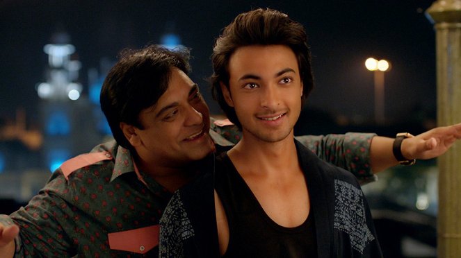 Loveyatri - a Journey of Love - Van film - Ram Kapoor, Aayush Sharma