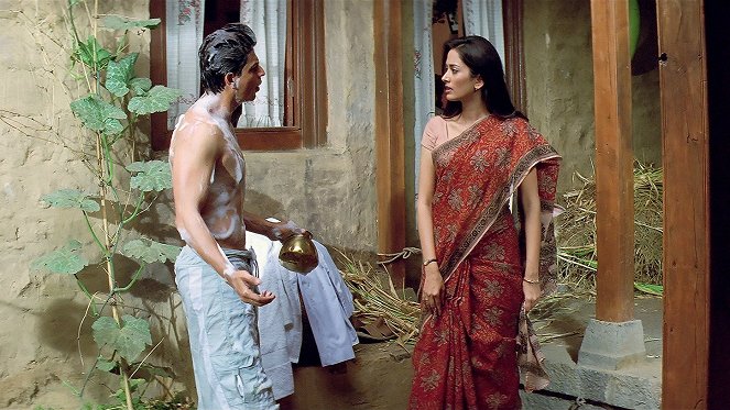Swades: We, the People - De la película - Shahrukh Khan, Gayatri Joshi