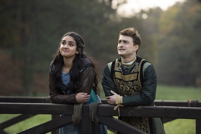 Miracle Workers - First Date - Photos - Geraldine Viswanathan, Daniel Radcliffe