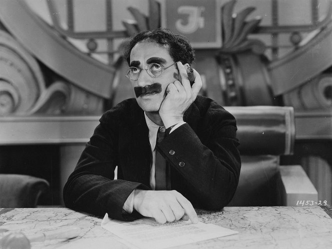Die Marx Brothers im Krieg - Filmfotos - Groucho Marx