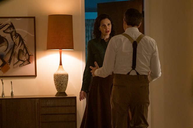 Project Blue Book - What Lies Beneath - Filmfotos - Laura Mennell