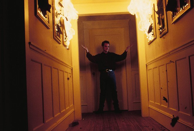 The X-Files - Season 1 - Fire - Photos - Mark Sheppard