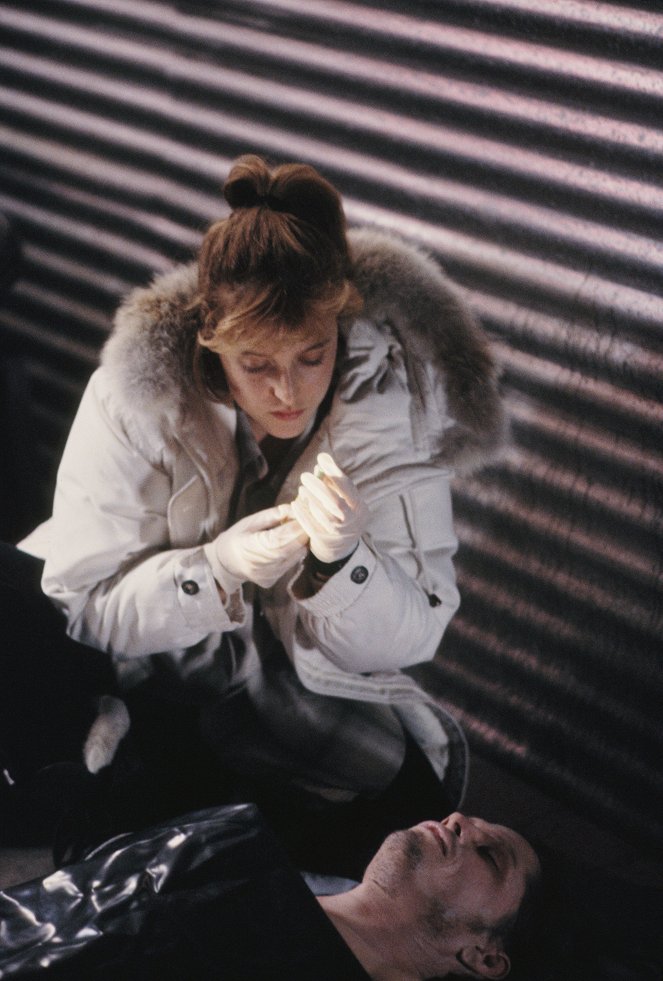 Expediente X - Ice - De la película - Gillian Anderson