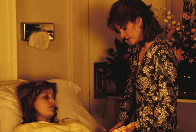 The X-Files - Coma - Film - Gillian Anderson, Melinda McGraw